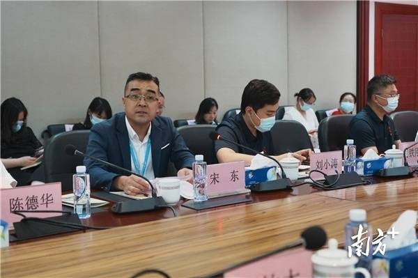 南方+ 王昌辉 拍摄