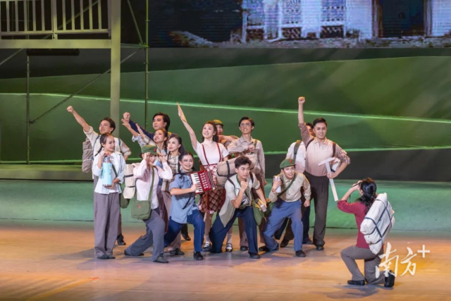 广工师生致敬东深供水工程原创情景史诗剧课程汇报举行。安博app最新版下载供图